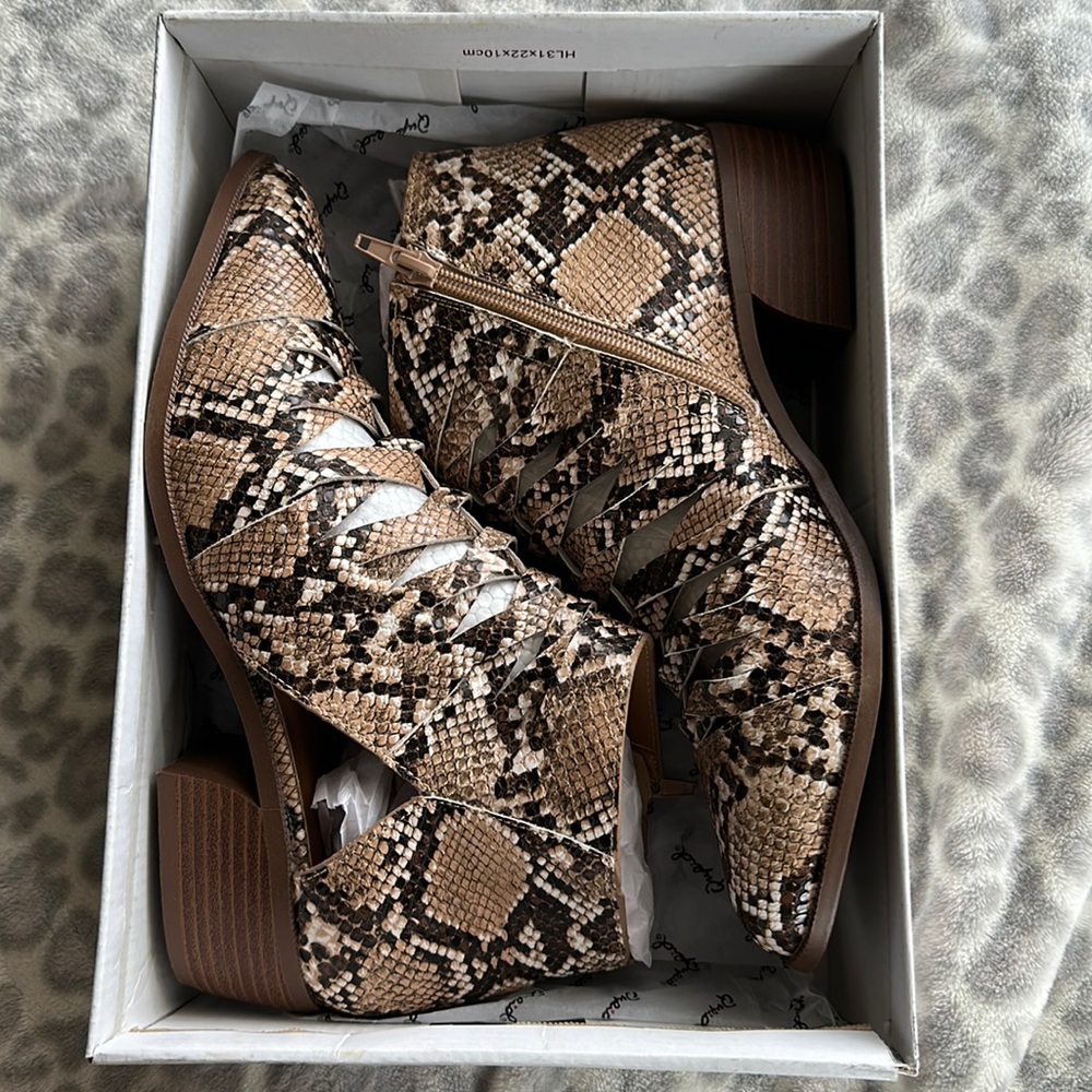 Qupid Brown Snake Skin Booties